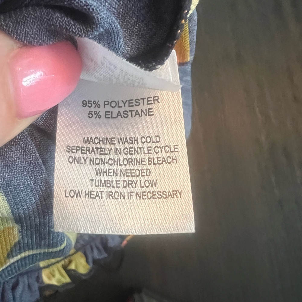 NWT Crosby Floral Halter Top - Picture 7 of 9
